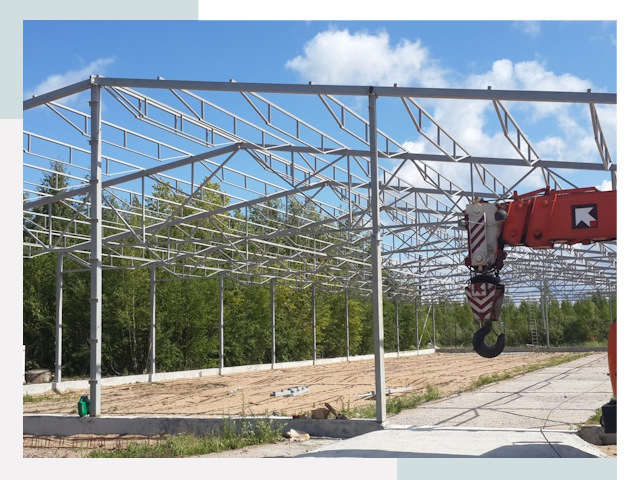 Строительство конюшен в Людиново от 611 руб. под ключ