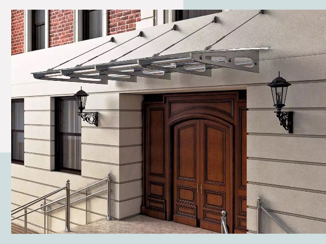 Металлические козырьки от 611 руб. в Людиново